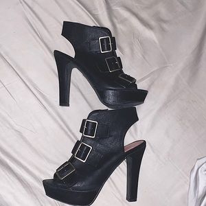 Pink & Pepper 3 Buckle Platform Heels